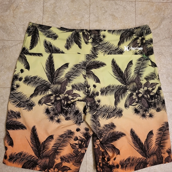 Boardshorts (Hurley,Vans,QUIKSILVER) - Picture 13 of 13